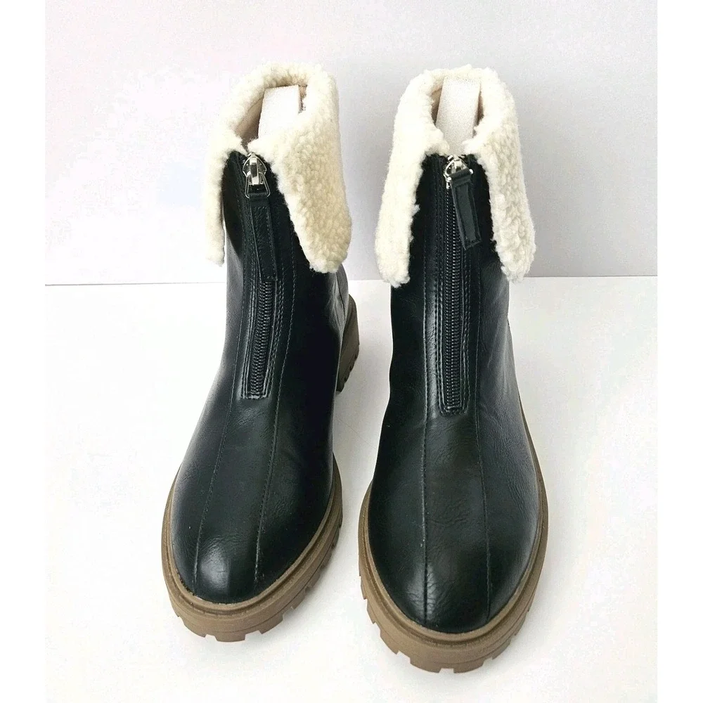 Journee Collection Frynn Almond Toe Block Heel Ankle Booties In Black Size 7 - Picture 2 of 10